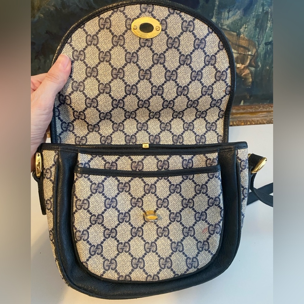 Vintage Gucci Saddlebag-style handbag, Navy & Beige - Picture 9 of 13